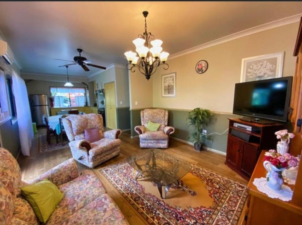 Golden Lace B&B Sarina Экстерьер фото